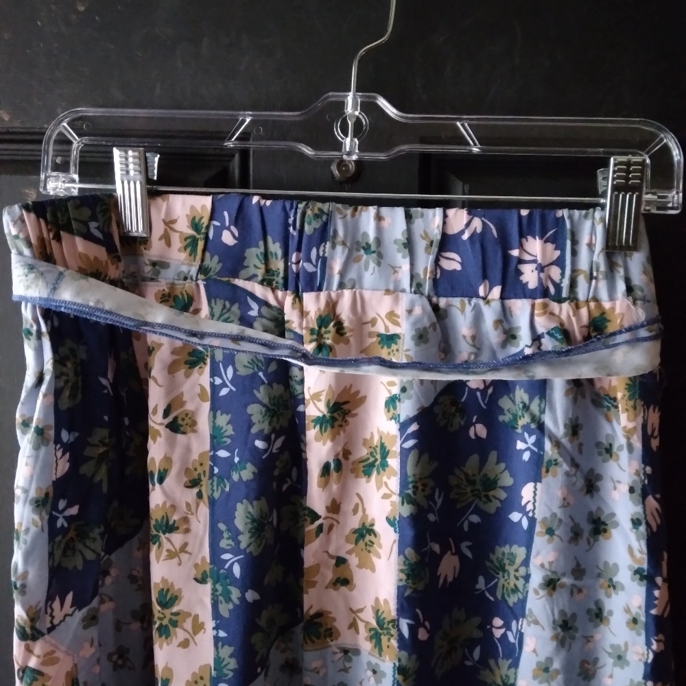 Skirt - Picture 4 of 6